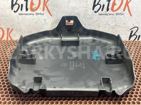 Крышка корпуса салонного фильтра BMW X3 