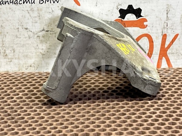 Кронштейн опоры двигателя BMW 5er 