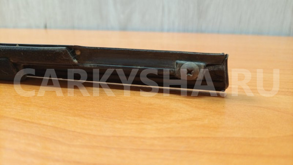 Молдинг стекла двери задний левый Mitsubishi Mitsubishi i оригинальный номер MR487153