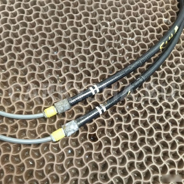 Троса ручного тормоза BMW X1 