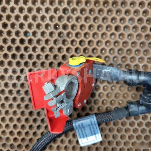 Клемма второго АКБ BMW 5er 