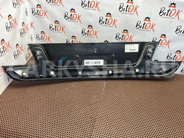 Накладка крышки багажника BMW 7er 